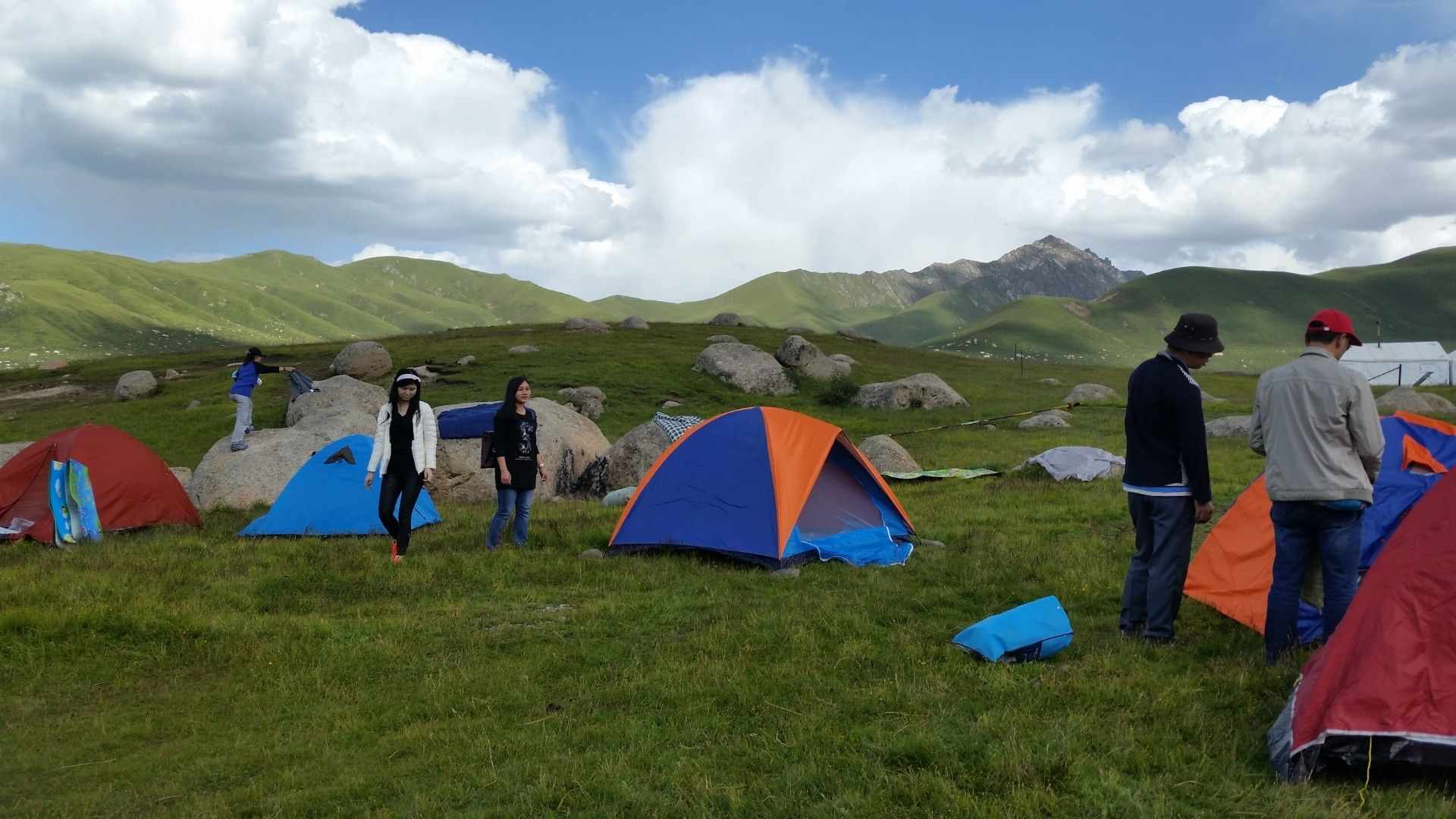 Campsite at the northern entrance of Nyenbo Yurtse
