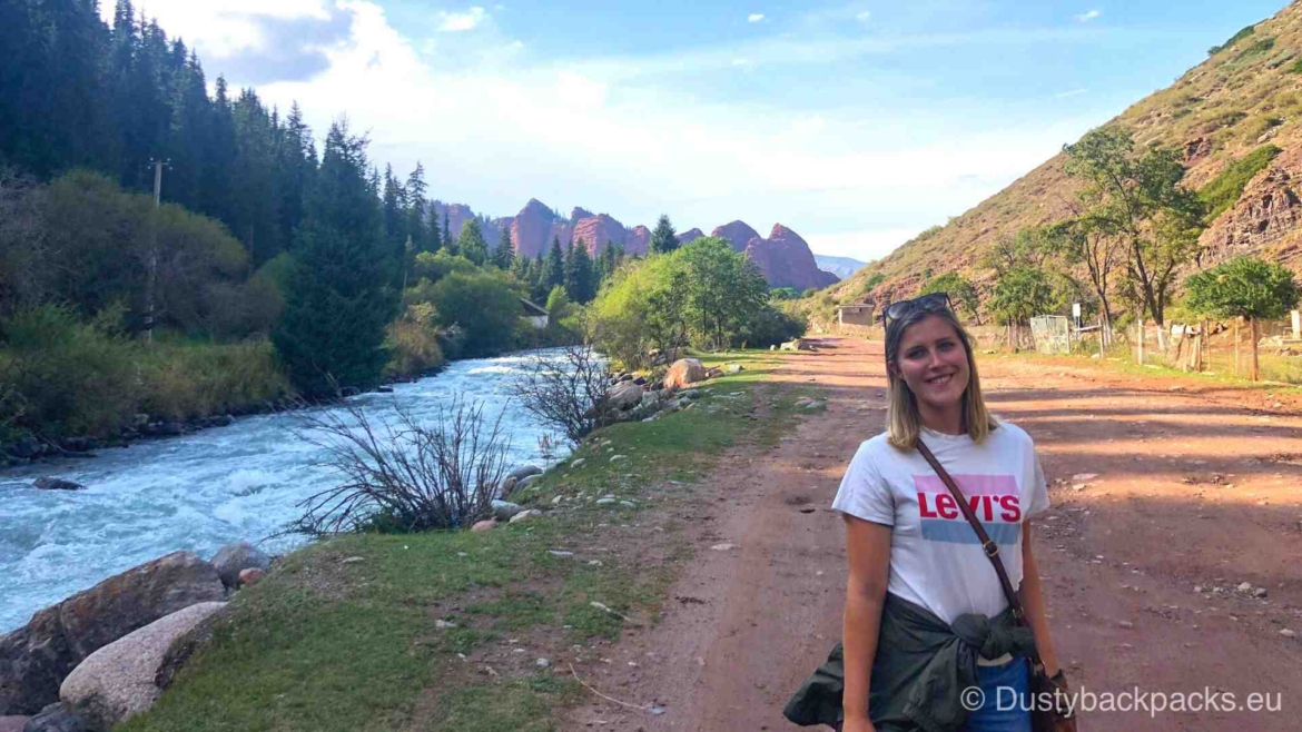 Elisa and The Seven Bulls in the background