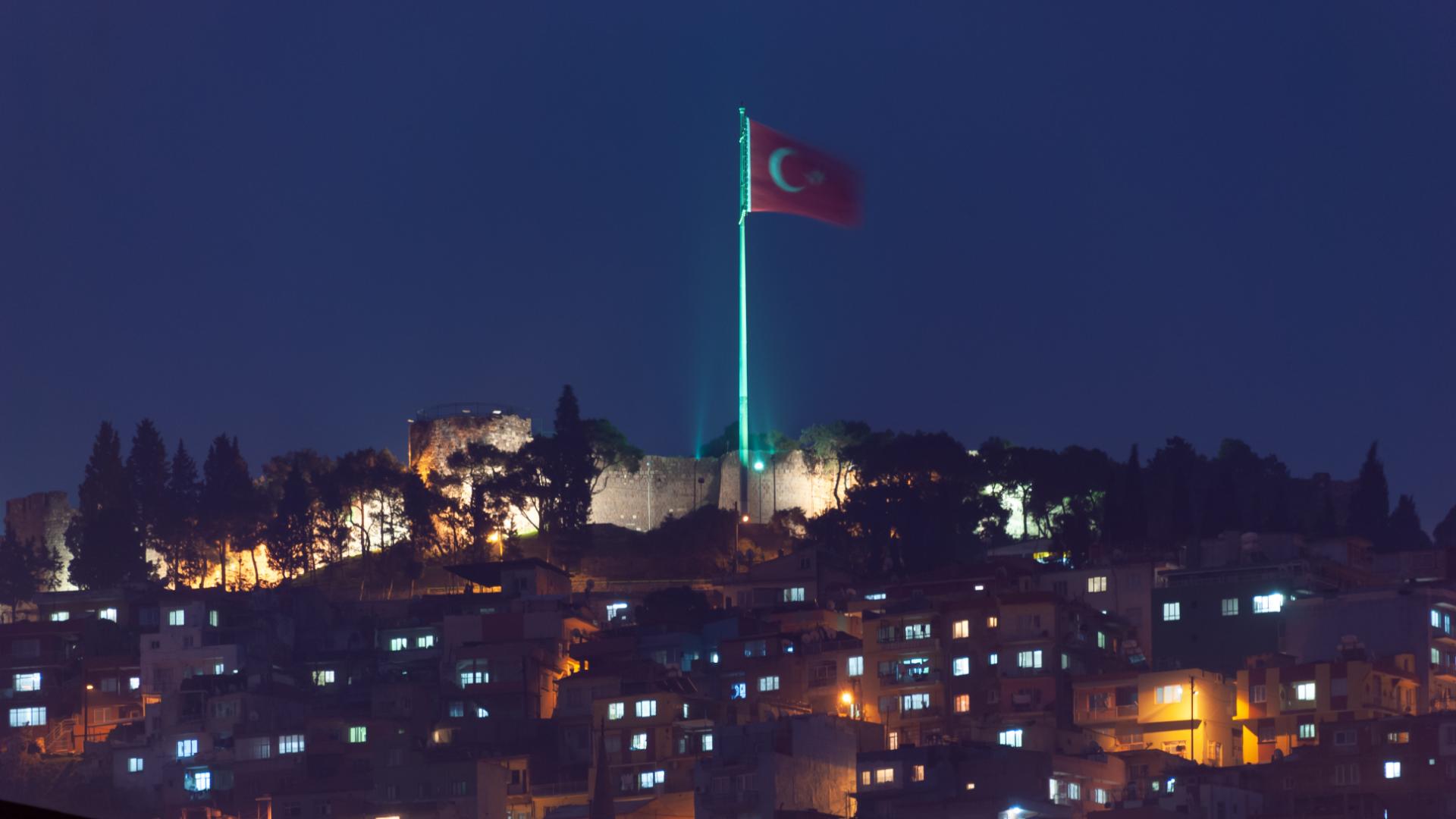 Kadifekale in the evening