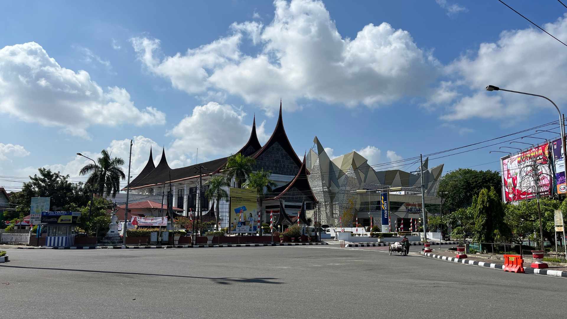 Minangkabau house (Rumah Gadang)- a government building