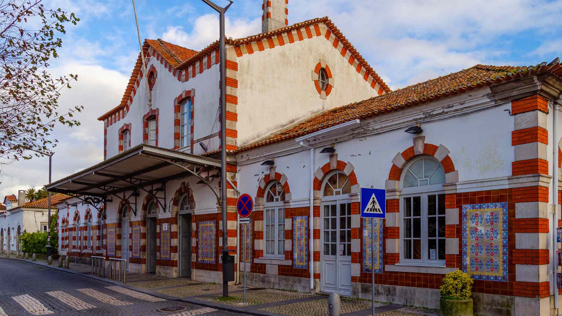 A relatively new house in Sintra