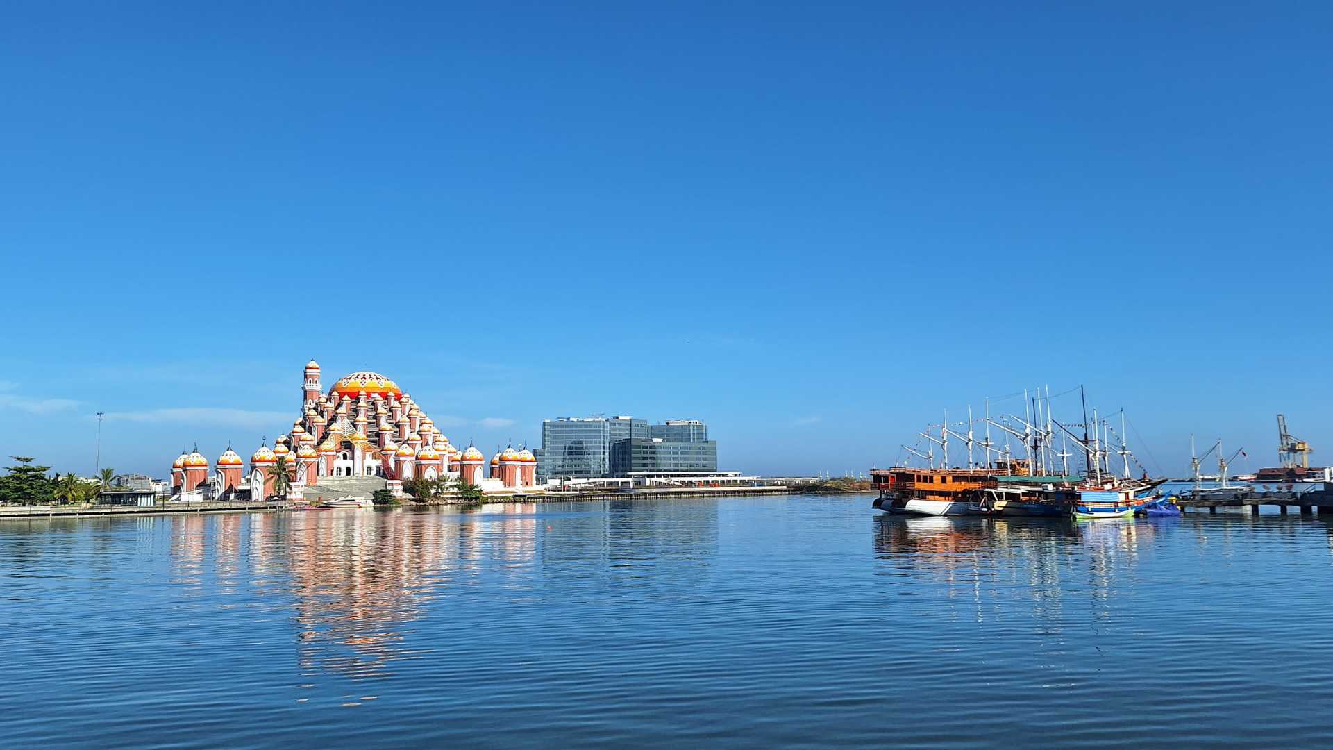 Coastal scenery from Makassar