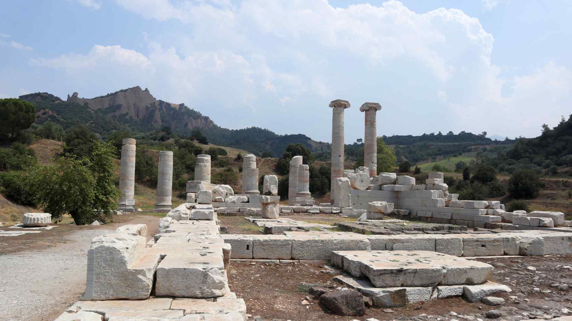 Sandstone formations behind the Temple of Artemis