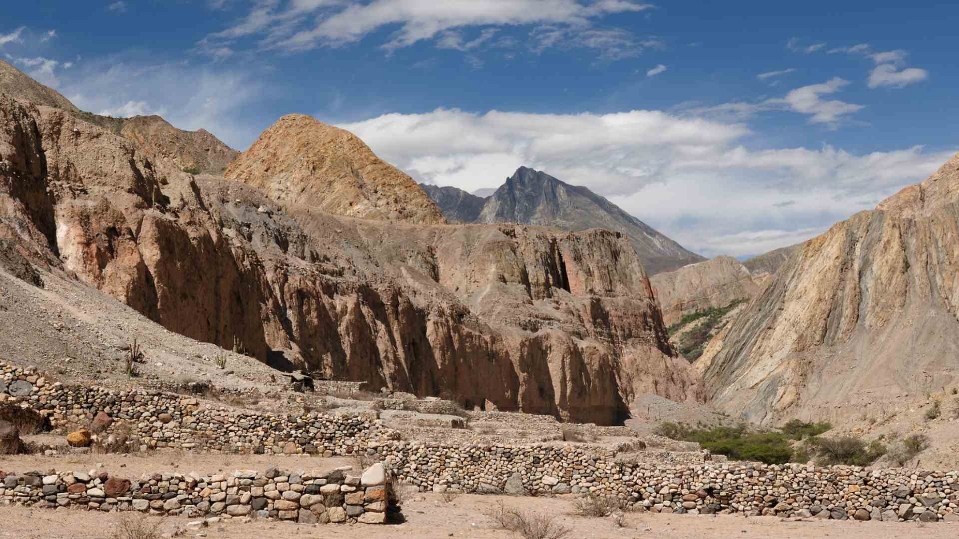 The terrain of Cotahuasi Canyon