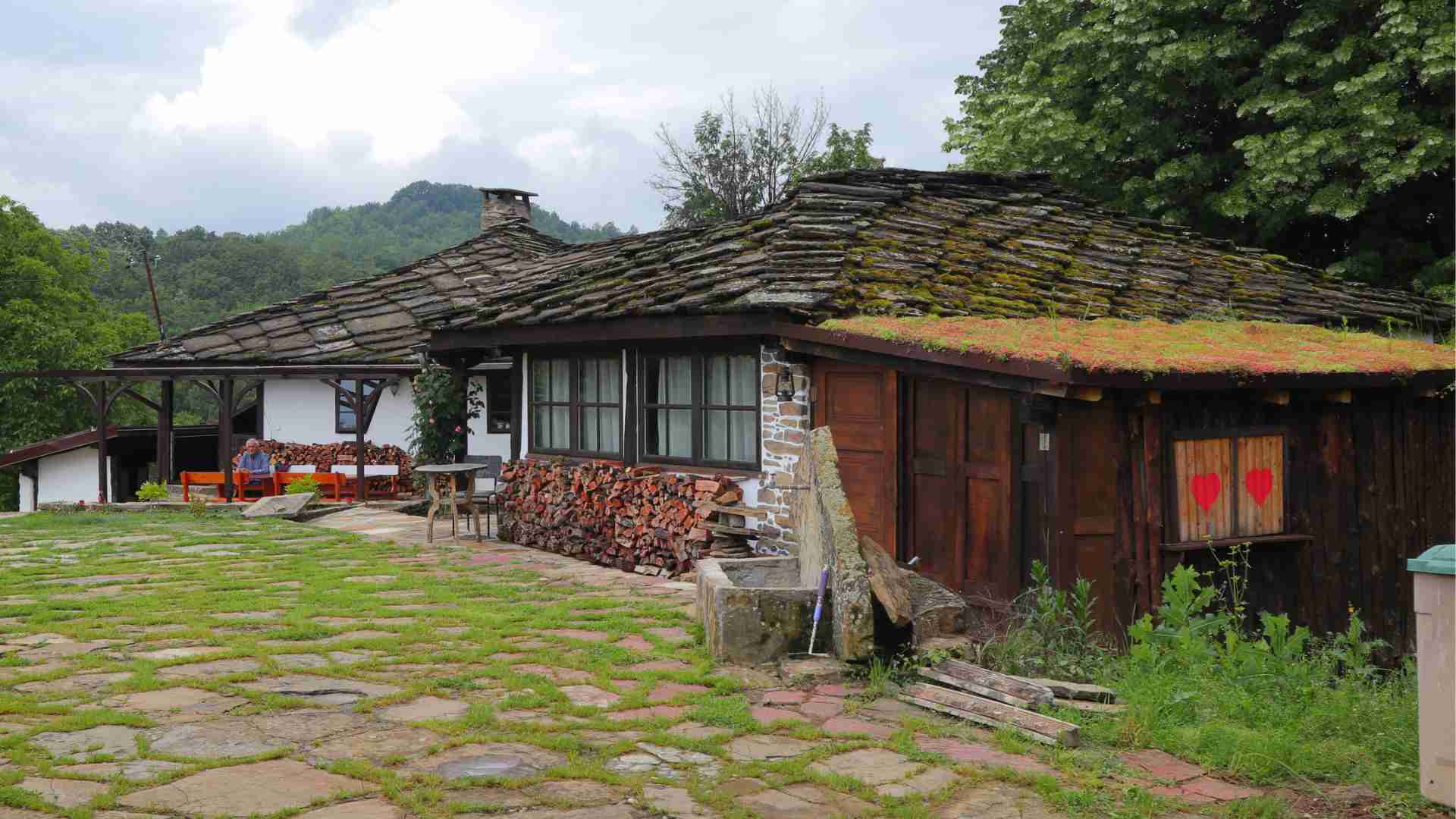 Guesthouse Na KyrYT in Patreshko