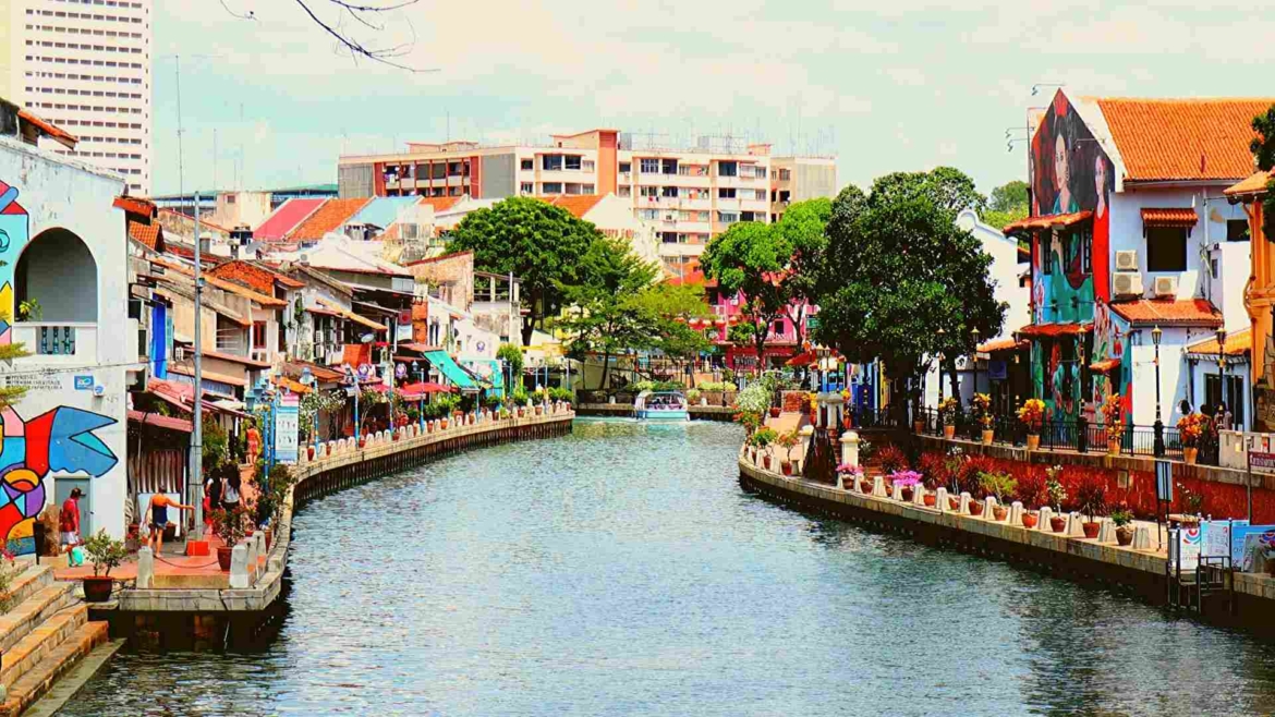 Melaka River