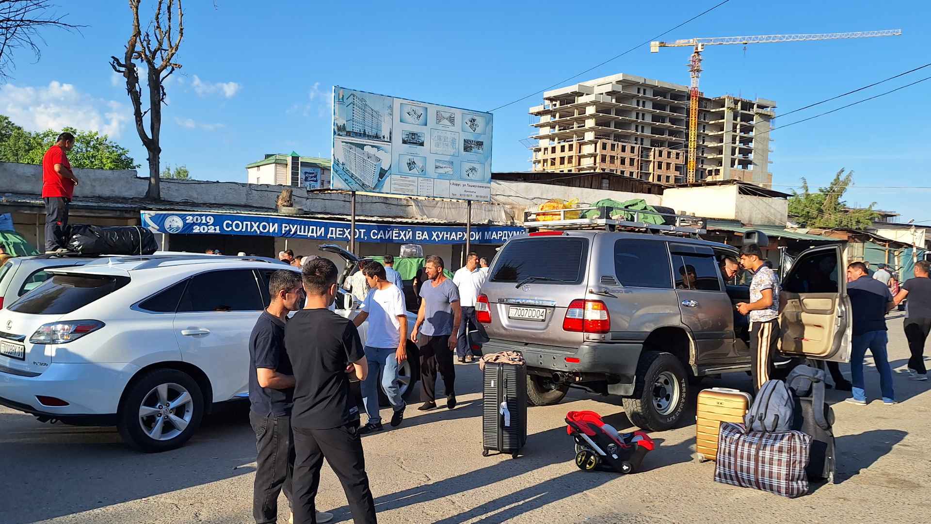 Gorno-Badakhshan Auto Station in Dushanbe, with shared taxis to Khorog