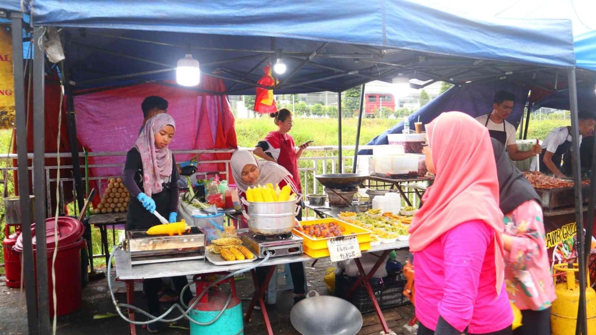 A food stall in the Night Market, Brinchang