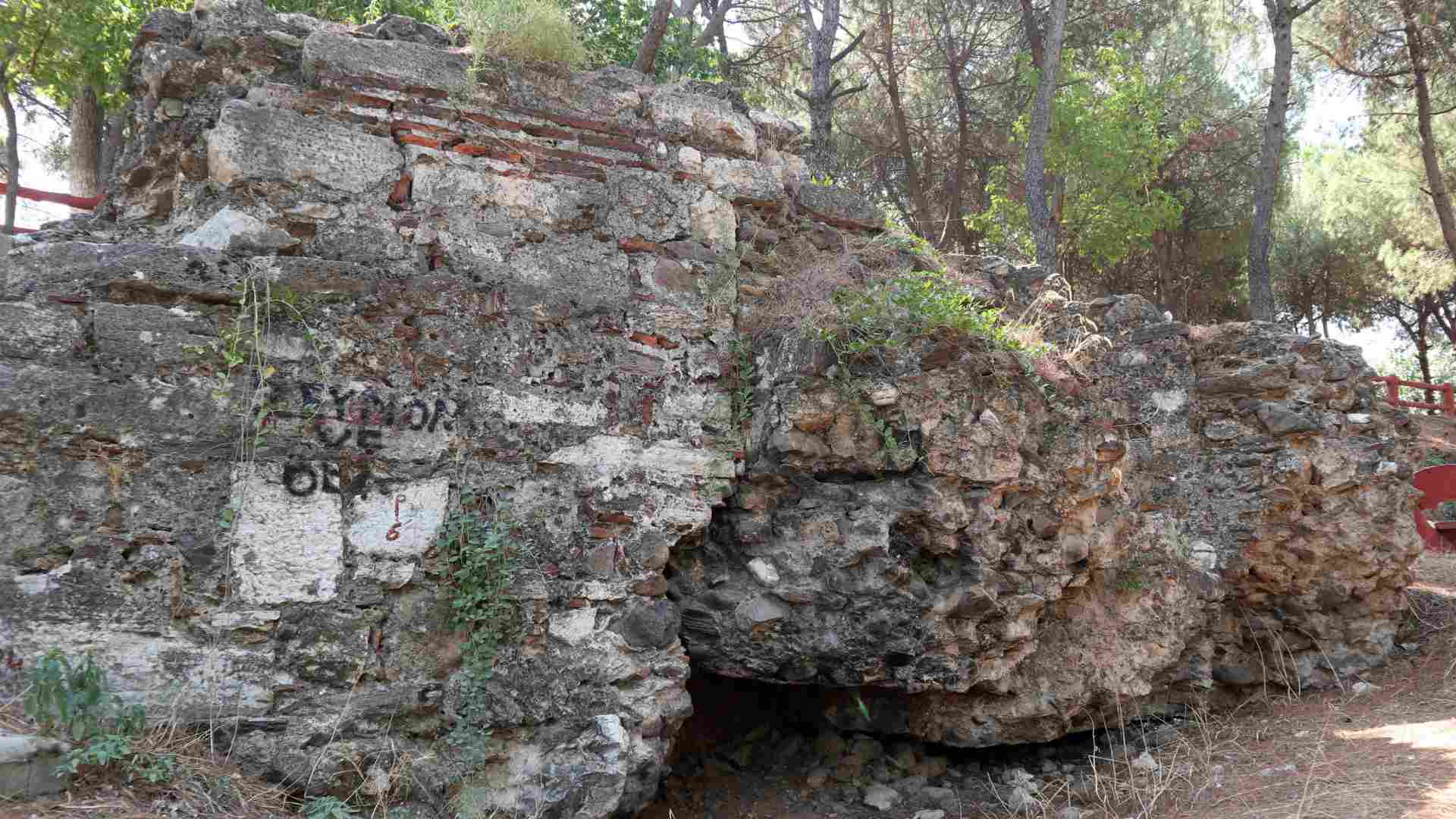 A remnant of a Roman temple in Philadelphia